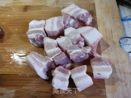 Make The salted meat is made of chicken wings step 0
