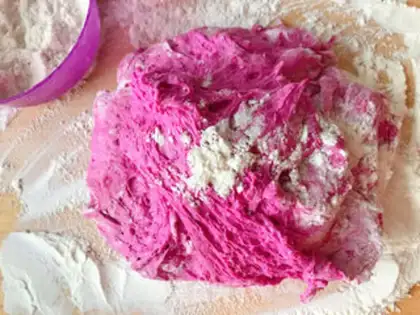 Make A flamingo red bean pie step 7