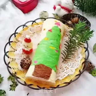 Make Christmas cake roll step 17