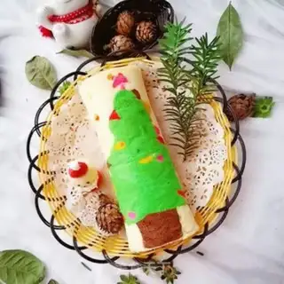 Make Christmas cake roll step 20