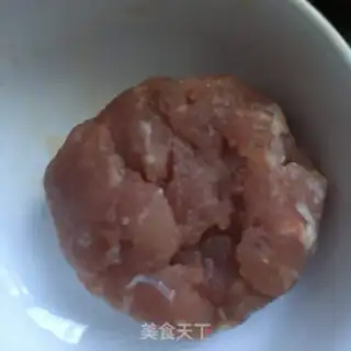 Make Spicy meat and beans step 1