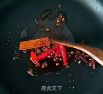 Make Roasted pig hoof step 2