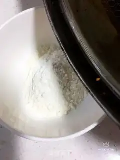 Make Sesame hand grabs cakes step 2