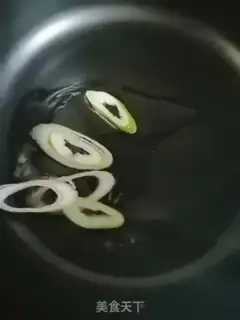 Make Gold needle, fat cow soup step 4