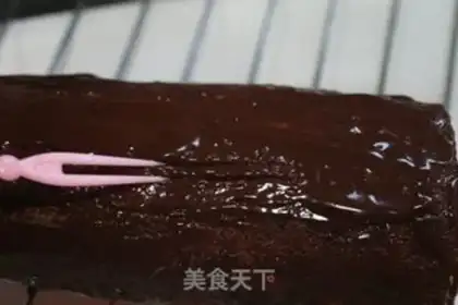 Make Christmas stake cake step 3