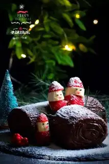 Make Christmas stake cake step 9