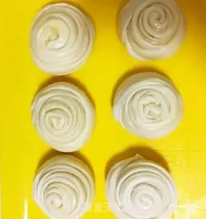 Make Sesame hand grabs cakes step 11