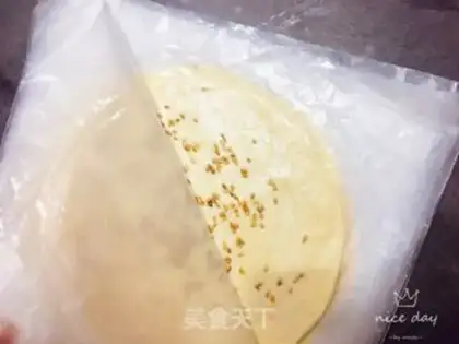 Make Sesame hand grabs cakes step 15