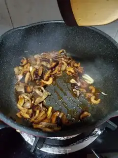 Make Plum noodles step 6