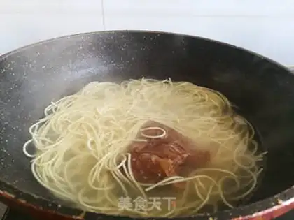 Make Sucking on the oxen noodles step 3