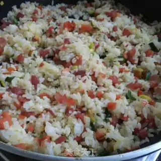 Make Carrot and sausage fried rice step 5