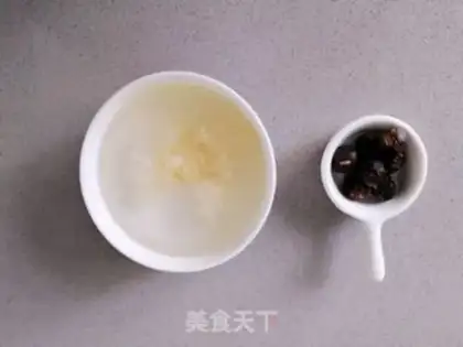 Make Delicious porridge step 1