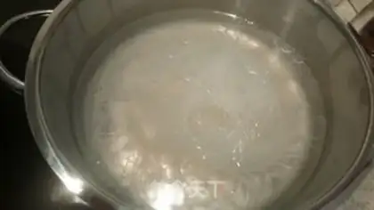 Make Thai fan salad step 4