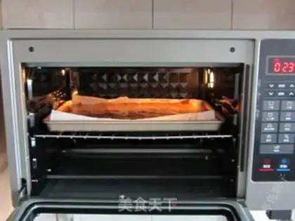 Make Christmas stake cake step 7