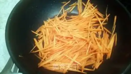 Make Thai fan salad step 5