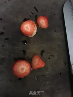 Make Strawberry Santa Sugar step 1