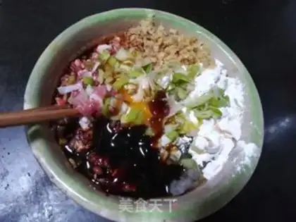 Make Pork and cabbage step 1