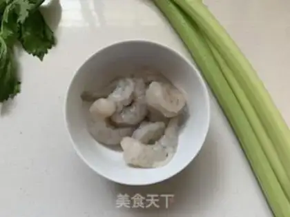 Make Celery and shrimp step 0