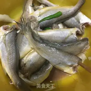 Make Dry-fried yellow flowers step 5