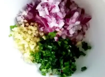 Make Onion radish step 0