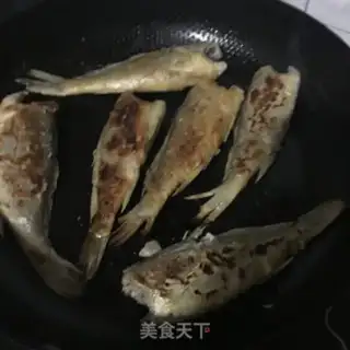 Make Dry-fried yellow flowers step 10