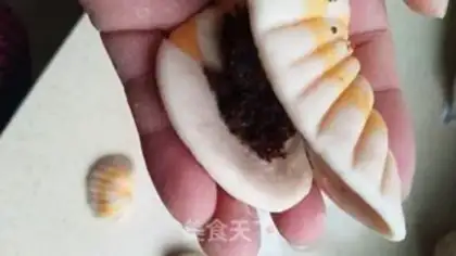 Make Double-coloured buns step 19