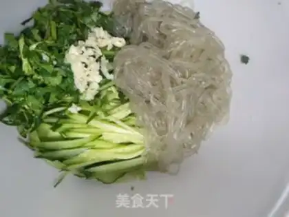 Make A cucumber mix fan step 1
