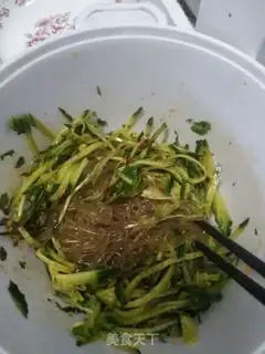 Make A cucumber mix fan step 3
