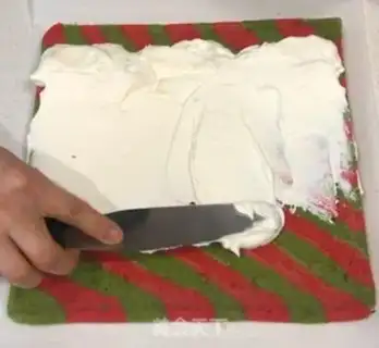 Make Christmas cake rolls step 13