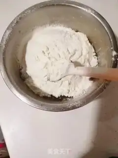 Make Pumpkin roll step 4
