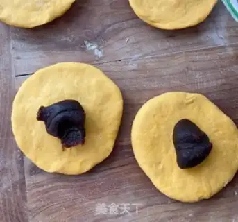 Make Pig bean bag step 7