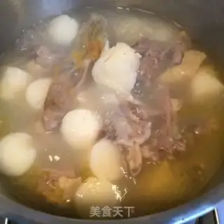 Make Old Duck Mountain medicine soup step 4