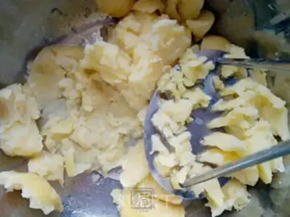Make Potato croquettes step 1