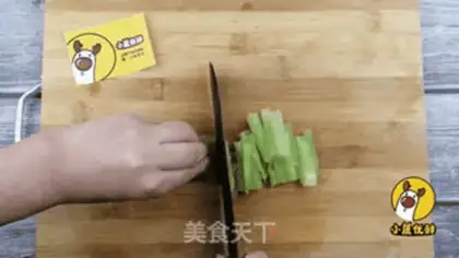 Make Shrimp rice and eggs step 4