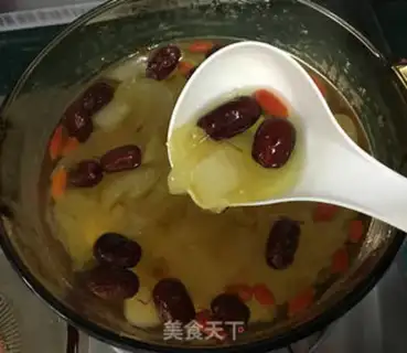 Make Peach geled with a silver ear soup step 9