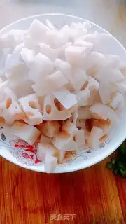 Make Tomato sauce and lily step 1