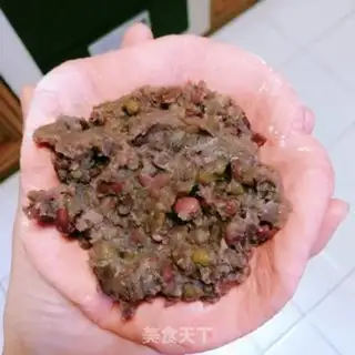 Make Christmas snow bread step 1