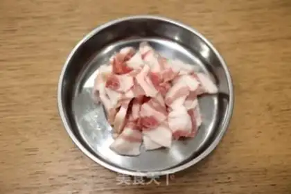 Make A casserole, bean curd step 3