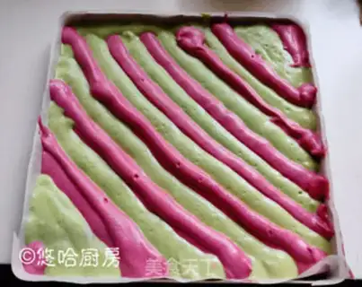Make Christmas cake rolls step 10