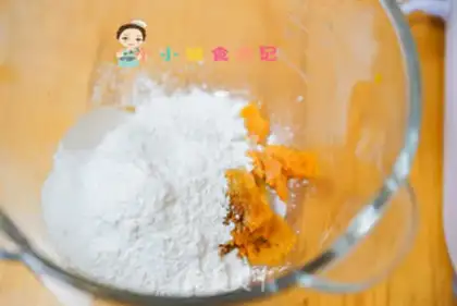 Make Pumpkin bread step 1