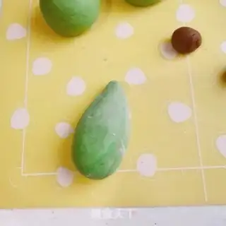 Make Christmas buns step 6