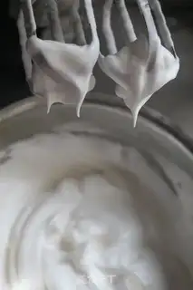 Make Christmas velvet roll step 9