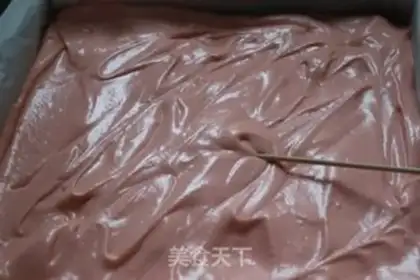 Make Christmas velvet roll step 12