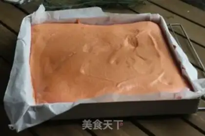 Make Christmas velvet roll step 14