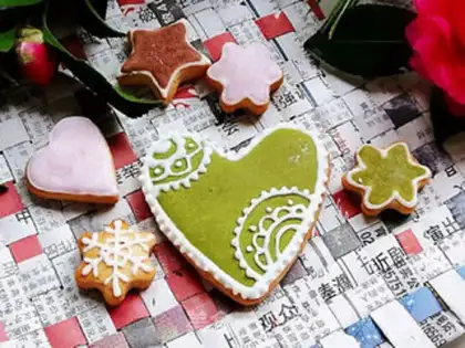 Make Zero-coloured Christmas cream cookies step 9