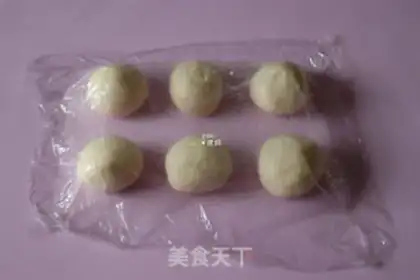 Make Pig buns step 4