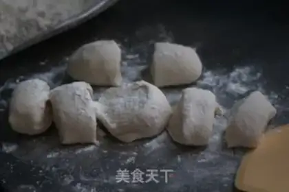 Make Sesame sugar buns step 3