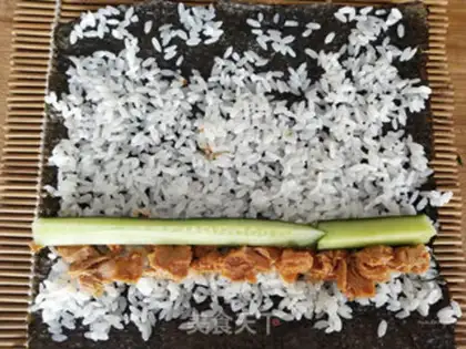 Make Tuna fish sushi step 2
