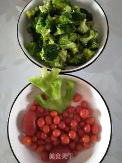 Make Christmas tree salad step 3