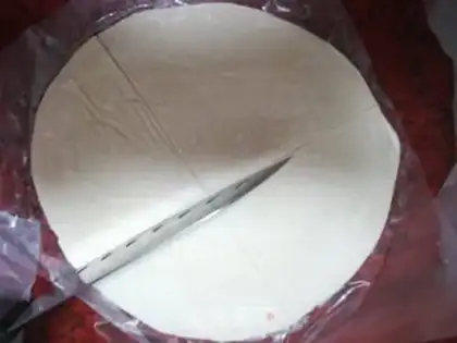 Make Peach pie with a hand step 1
